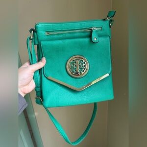 Green Crossbody Shoulder Bag with Decorative Medallion